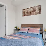 Elegant Space In Currie