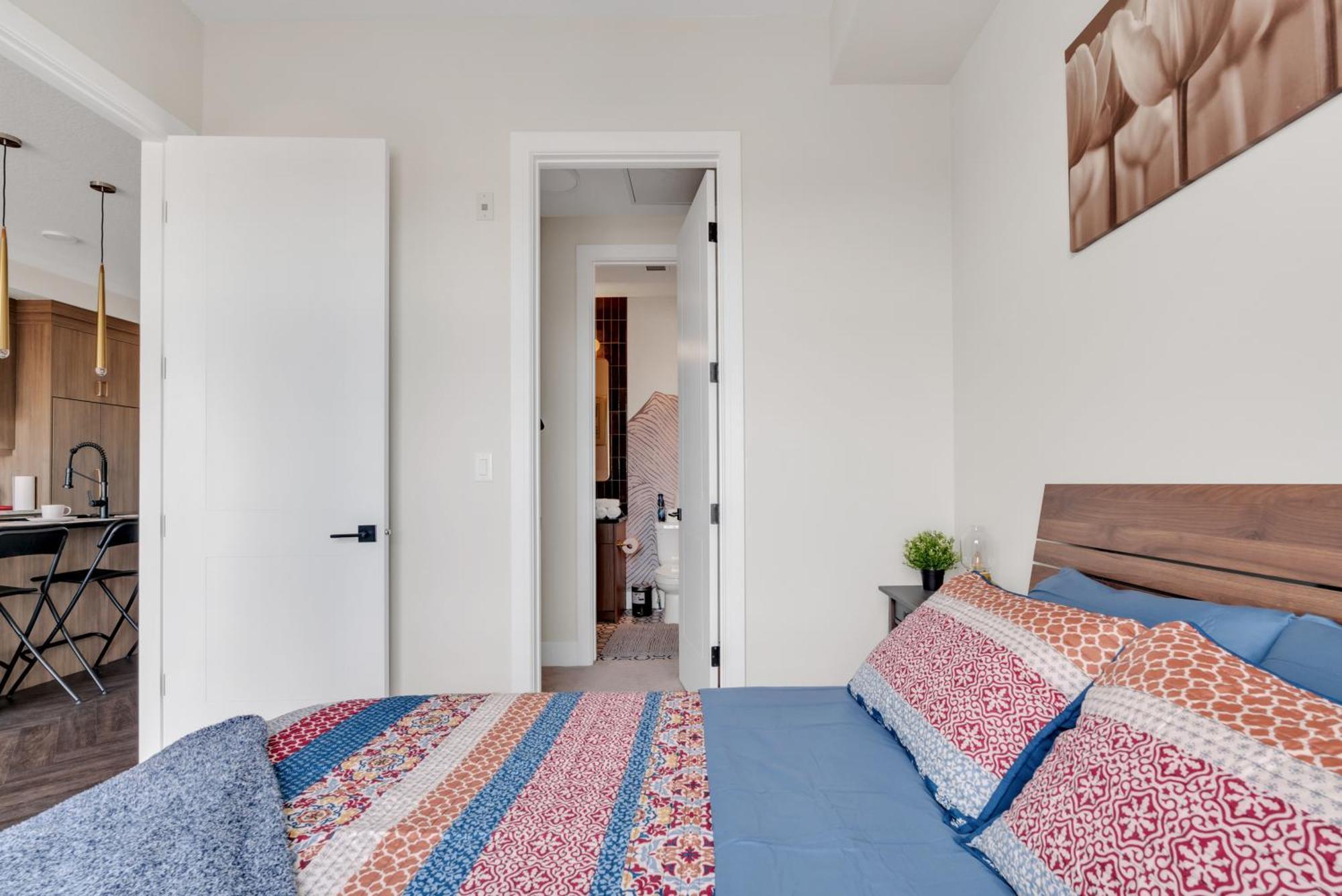 Elegant Space In Currie Apartment