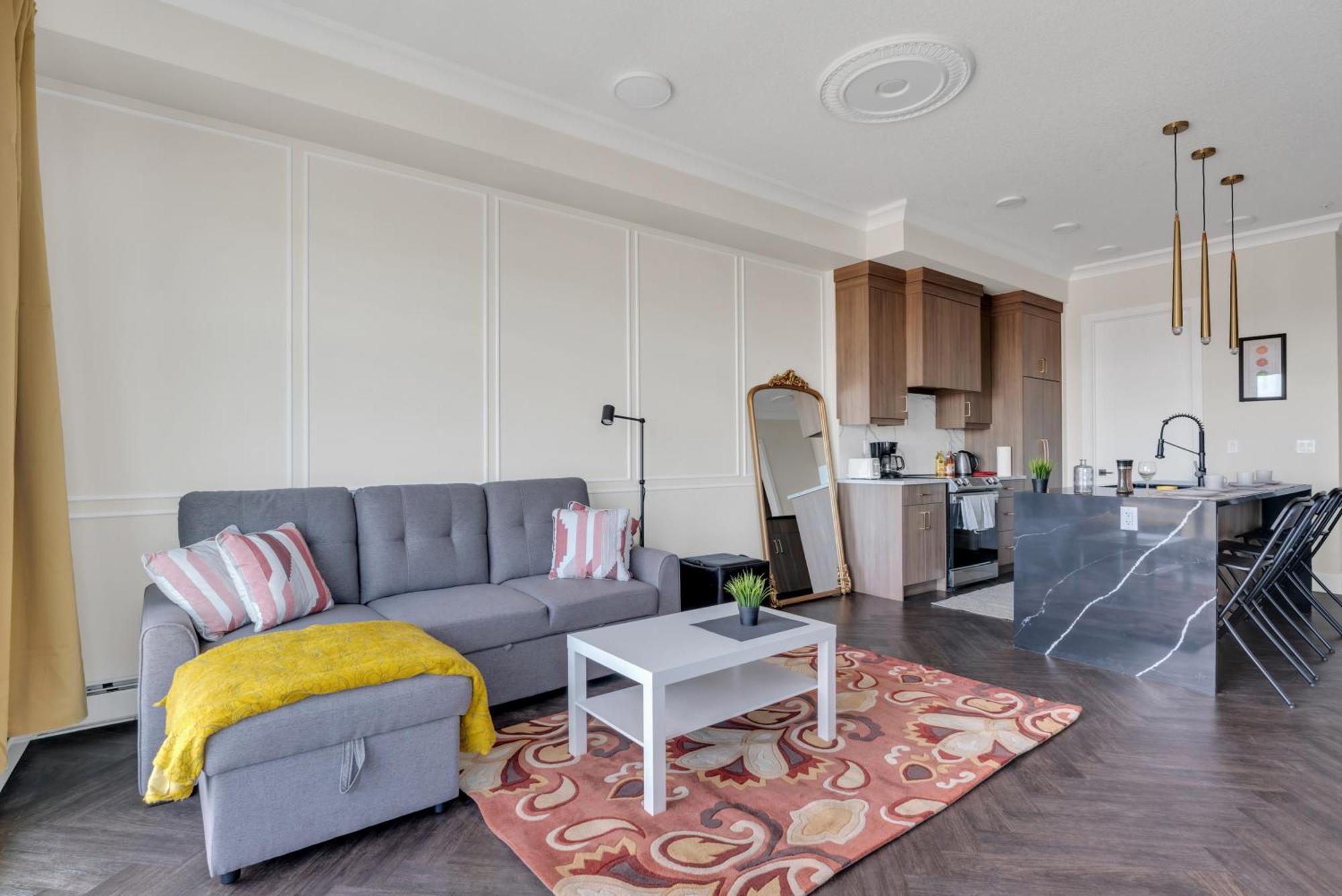 Elegant Space In Currie Apartment *