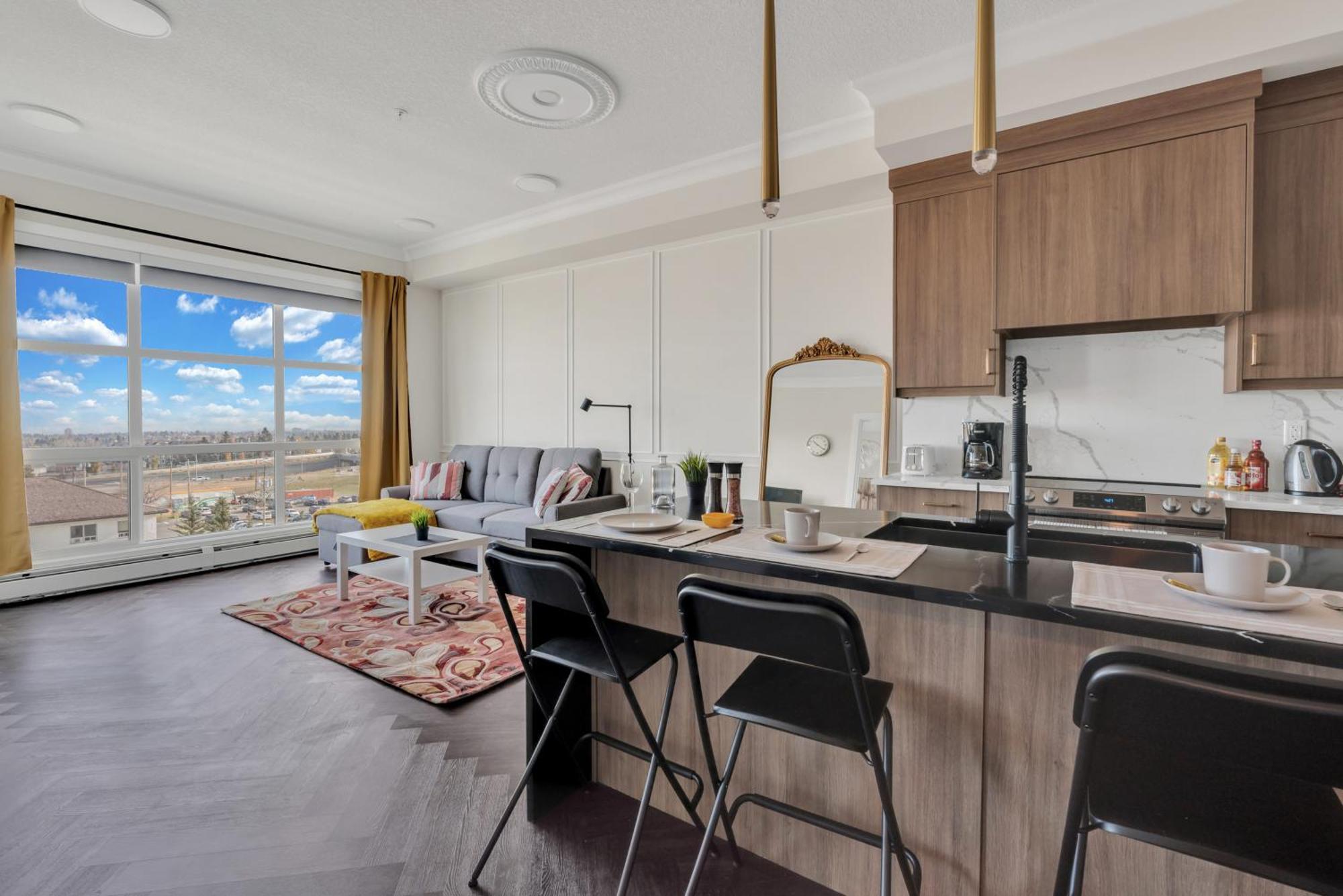 Elegant Space In Currie *